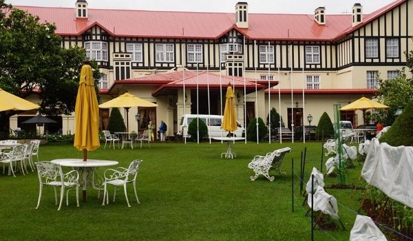 grand luxury hotel nuwara eliya sri lanka